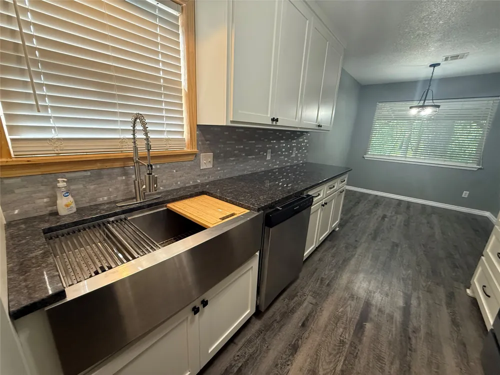 2000 Deer Run Circle Muskogee, OK 74403