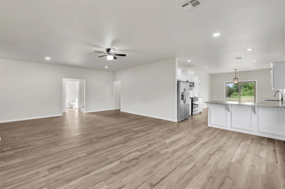8542 Spring Creek Lane Claremore, OK 74019