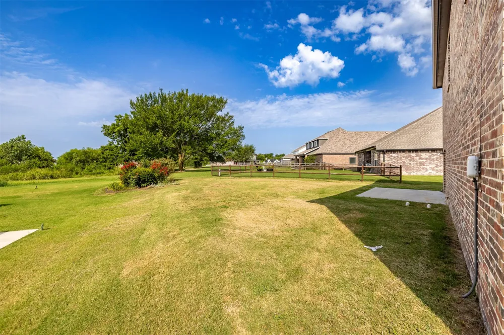 8542 Spring Creek Lane Claremore, OK 74019