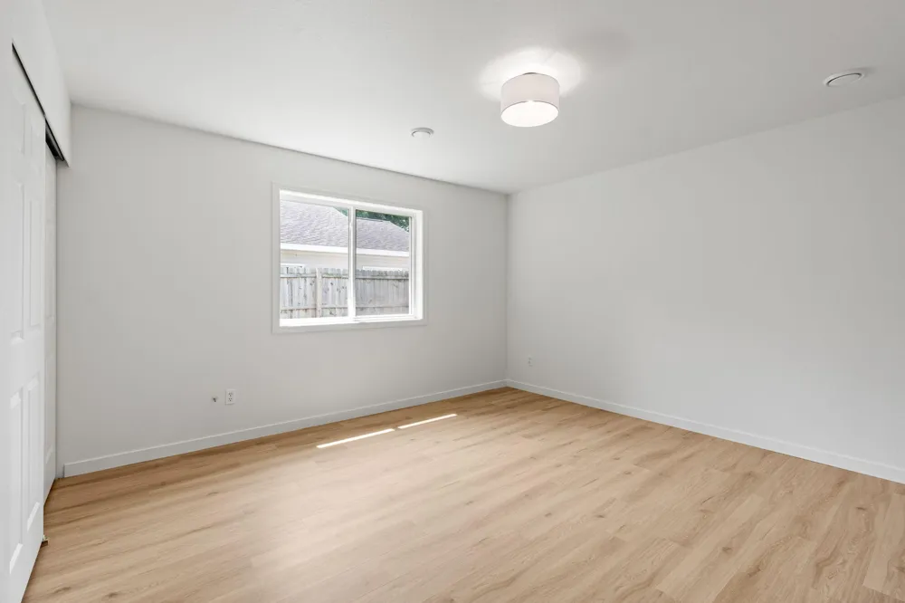 620 Meadowlark Lane Eden Valley, MN 55329