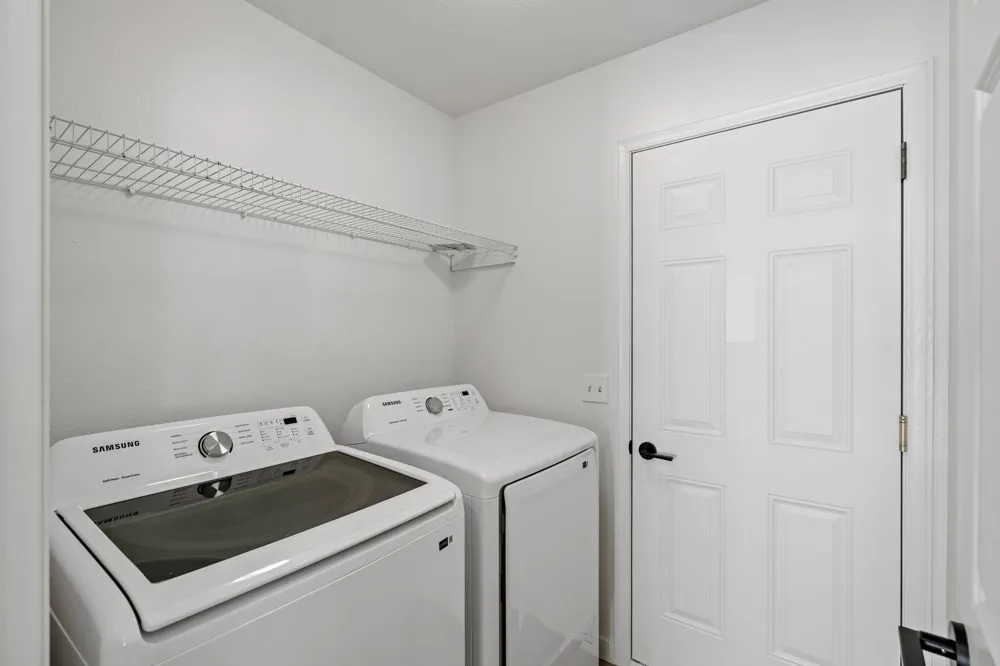 620 Meadowlark Lane Eden Valley, MN 55329