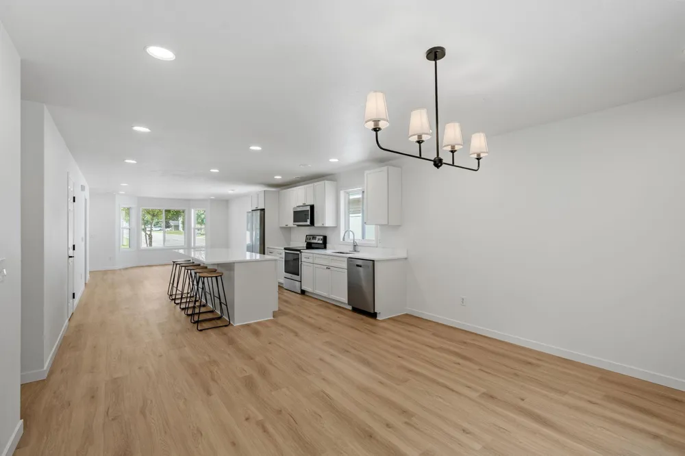 620 Meadowlark Lane Eden Valley, MN 55329