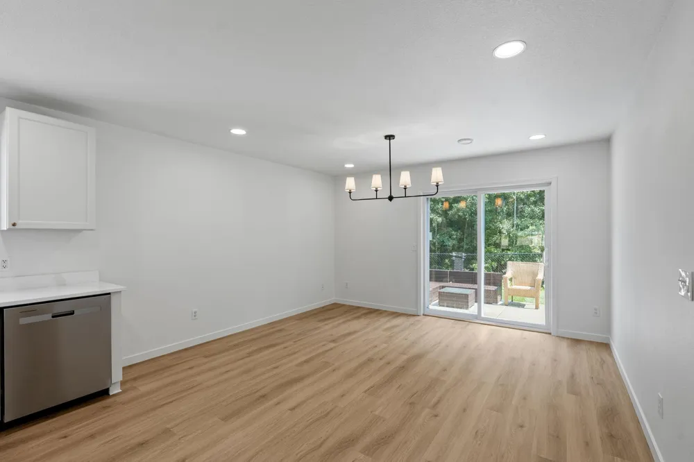 620 Meadowlark Lane Eden Valley, MN 55329