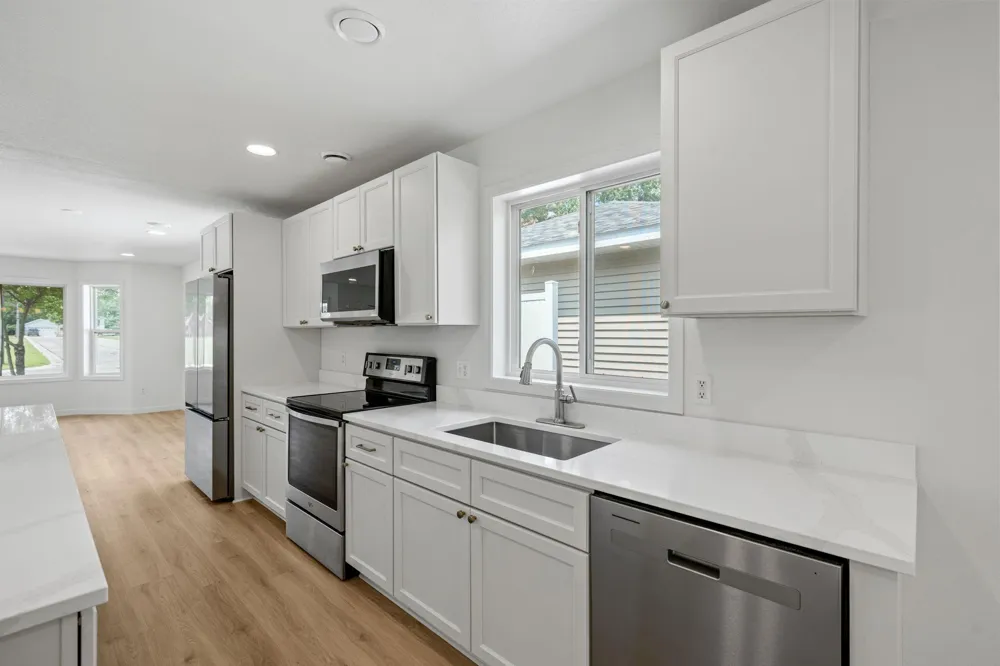 620 Meadowlark Lane Eden Valley, MN 55329