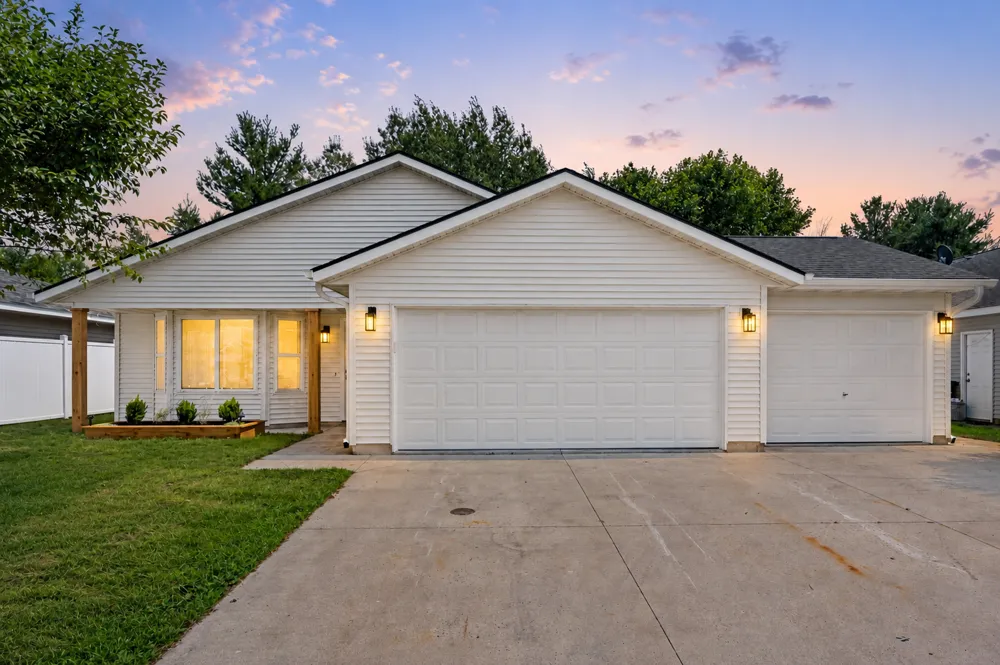 620 Meadowlark Lane Eden Valley, MN 55329