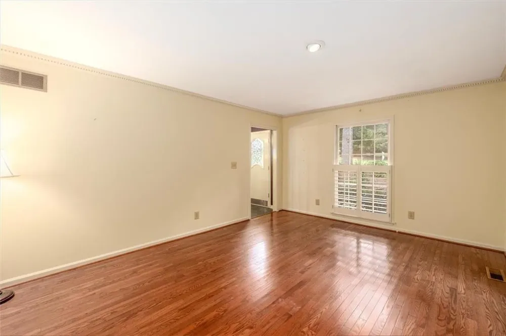 2123 Mountain Creek Drive Smoke Rise, GA 30087