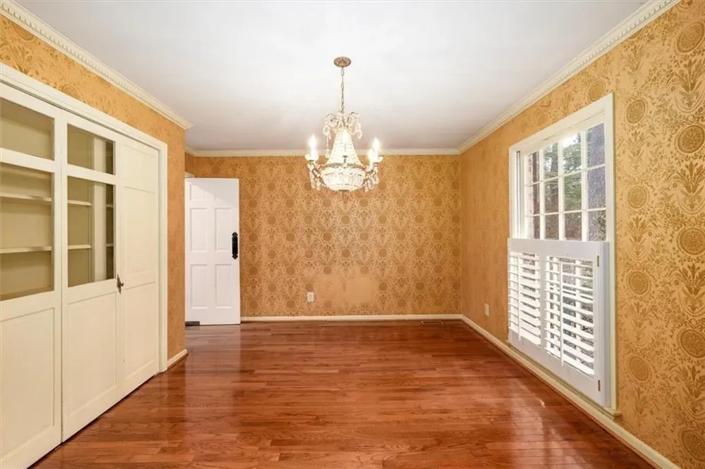 2123 Mountain Creek Drive Smoke Rise, GA 30087