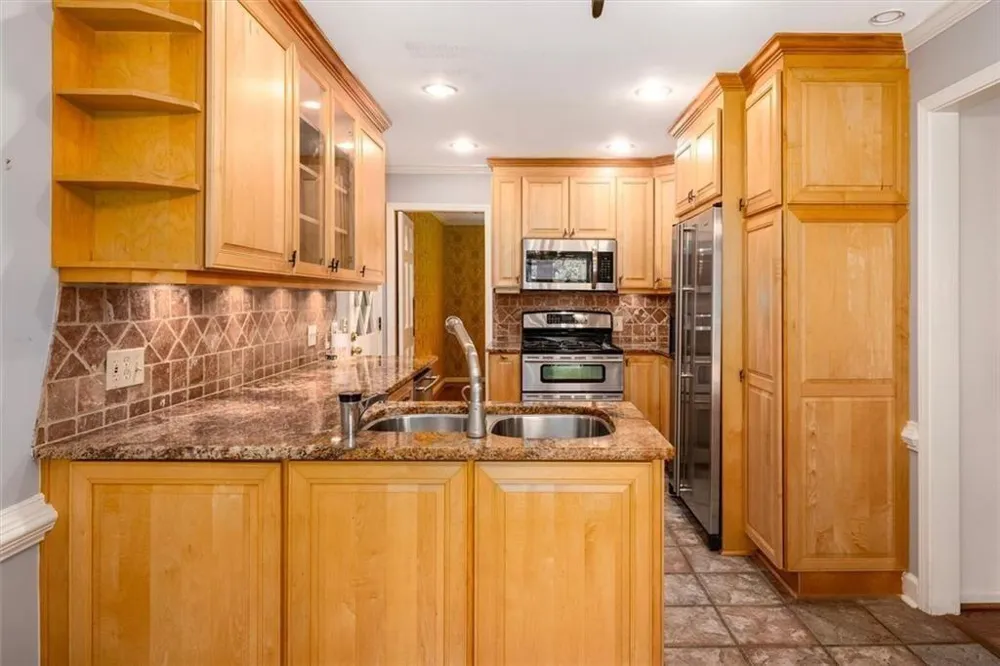 2123 Mountain Creek Drive Smoke Rise, GA 30087