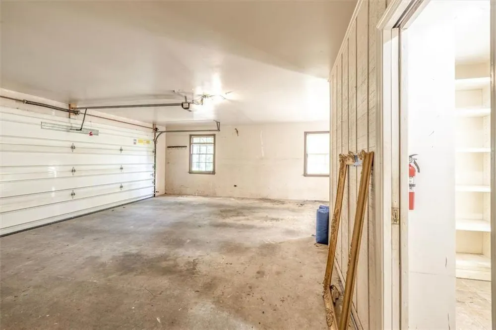 2123 Mountain Creek Drive Smoke Rise, GA 30087