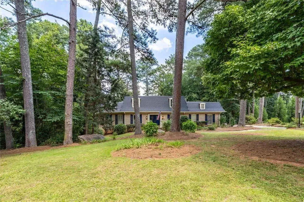 2123 Mountain Creek Drive Smoke Rise, GA 30087