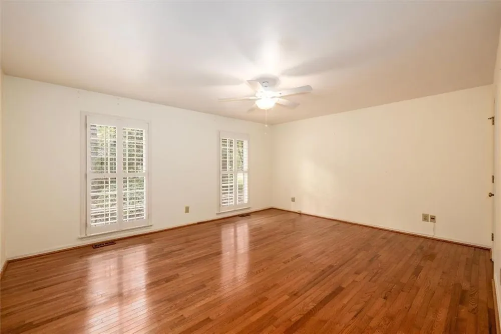 2123 Mountain Creek Drive Smoke Rise, GA 30087