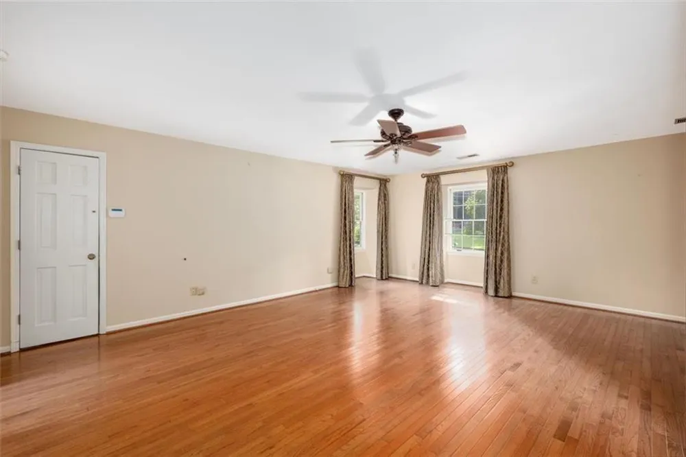 2123 Mountain Creek Drive Smoke Rise, GA 30087