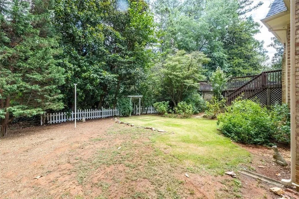 2123 Mountain Creek Drive Smoke Rise, GA 30087