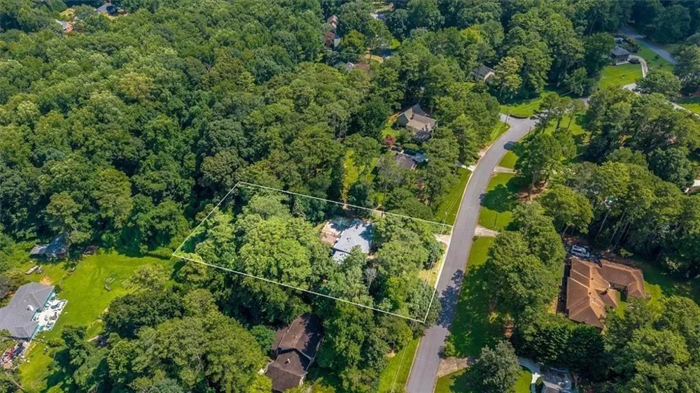 2123 Mountain Creek Drive Smoke Rise, GA 30087