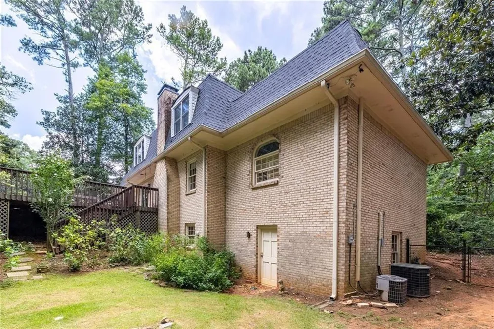2123 Mountain Creek Drive Smoke Rise, GA 30087