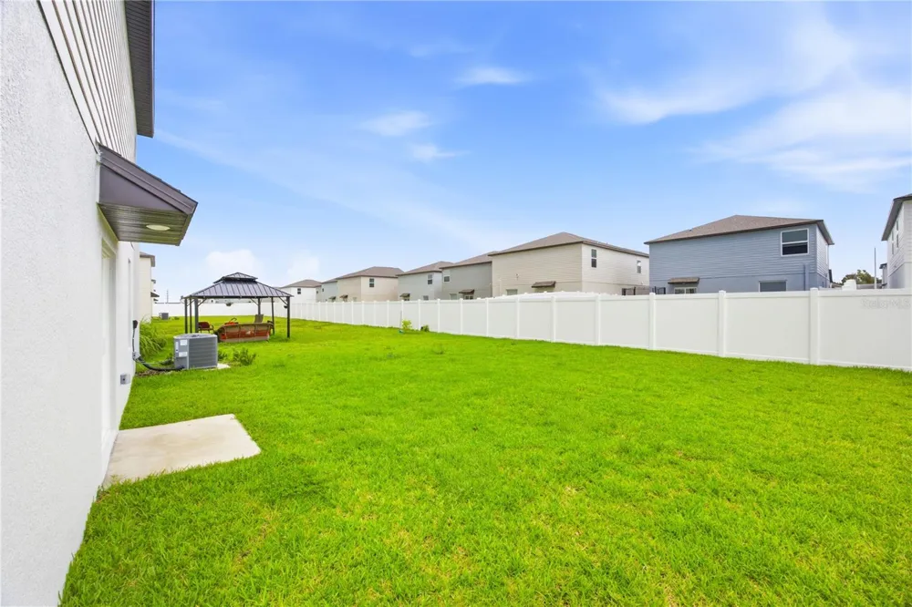 641 BALD CYPRESS DRIVE Lakeland, FL 33801