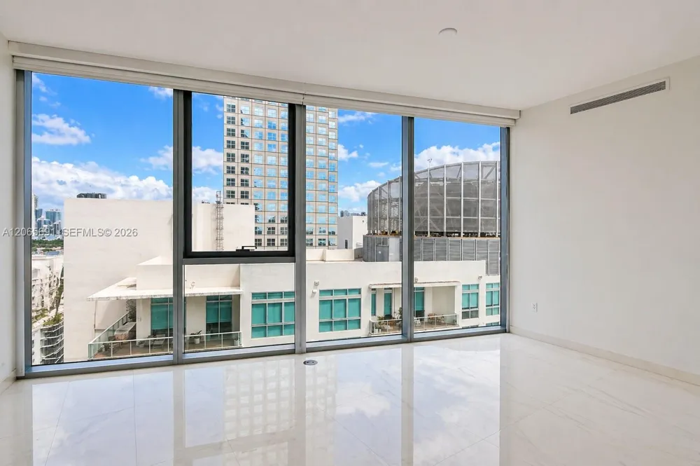 300 Biscayne Boulevard Way #4201E Miami, FL 33131