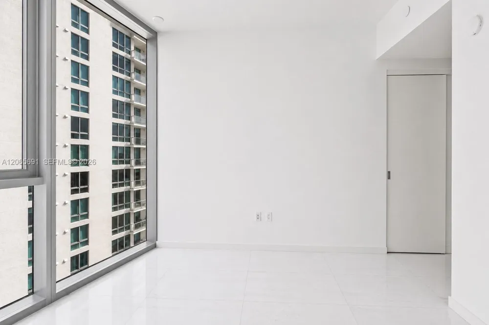 300 Biscayne Boulevard Way #4201E Miami, FL 33131