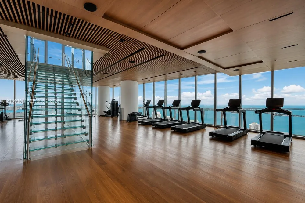 300 Biscayne Boulevard Way #4201E Miami, FL 33131