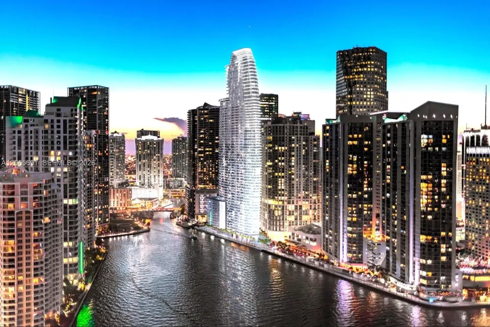 300 Biscayne Boulevard Way #4201E Miami, FL 33131
