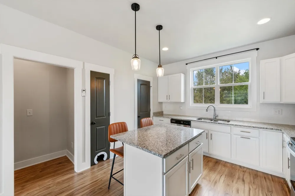 104 Harper Lndg Chapel Hill, TN 37034