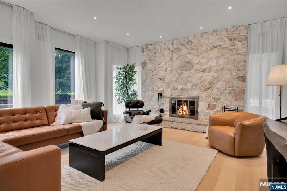 160 Beacon Street Haworth, NJ 07641