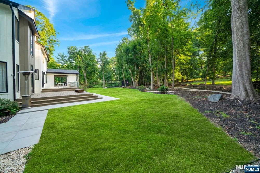 160 Beacon Street Haworth, NJ 07641