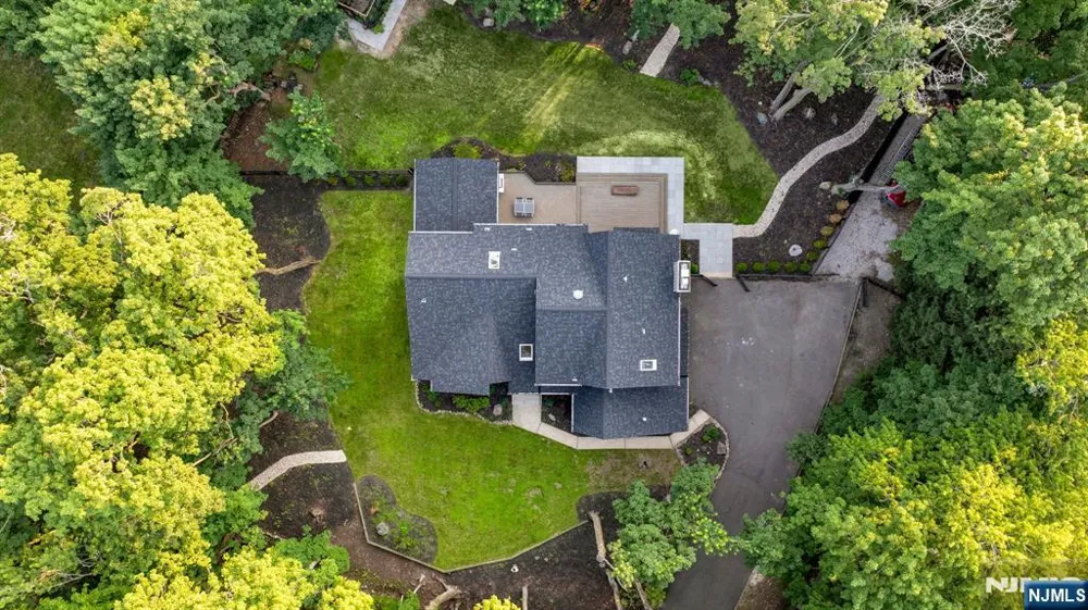 160 Beacon Street Haworth, NJ 07641
