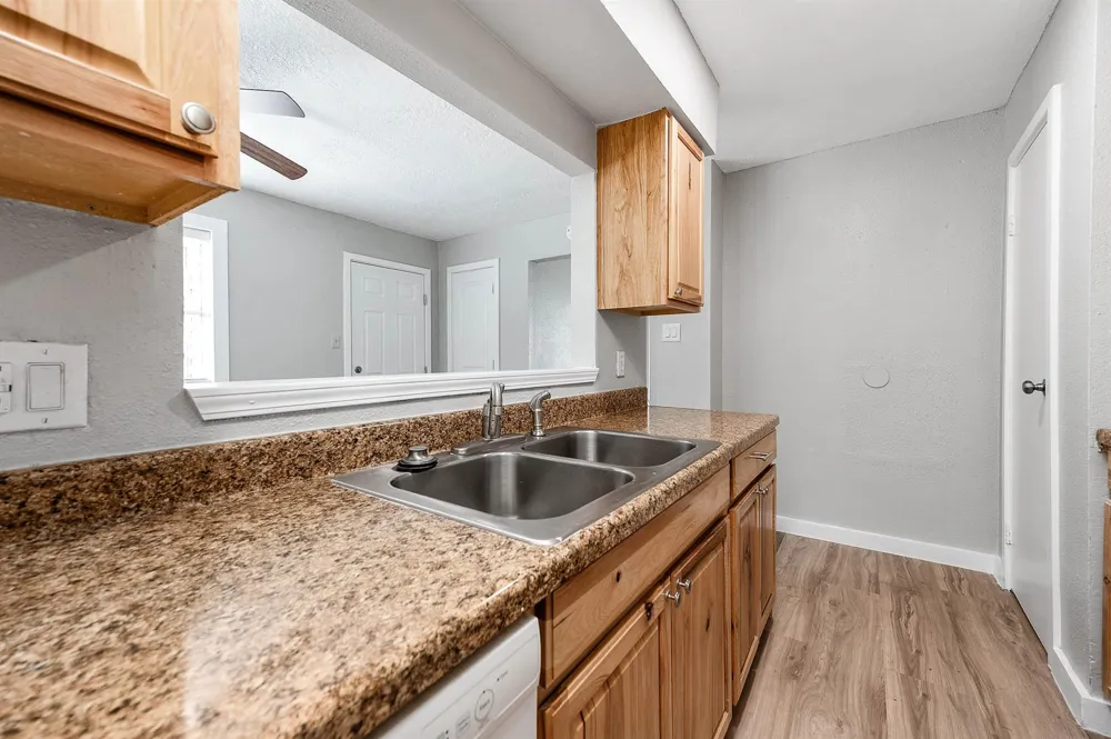 4620 W Orange Street Pearland, TX 77581