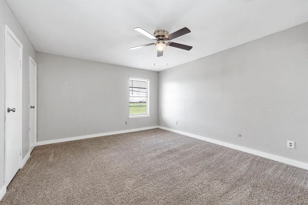 4620 W Orange Street Pearland, TX 77581