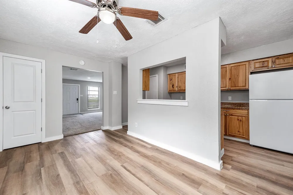 4620 W Orange Street Pearland, TX 77581