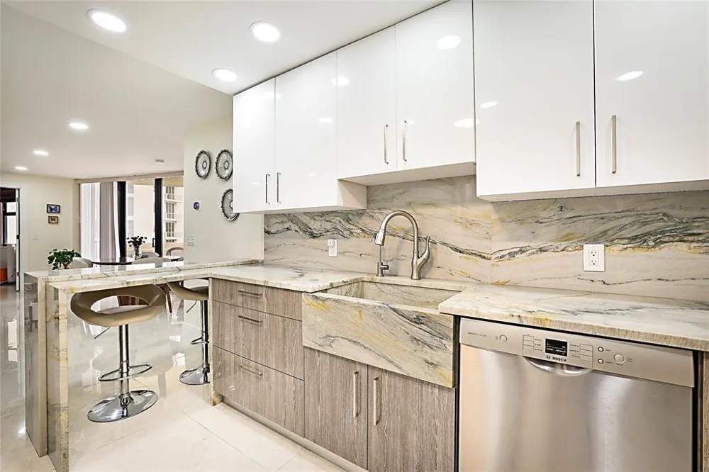 2800 OCEAN DRIVE #B-9A Riviera Beach, FL 33404