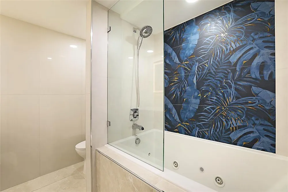 2800 OCEAN DRIVE #B-9A Riviera Beach, FL 33404