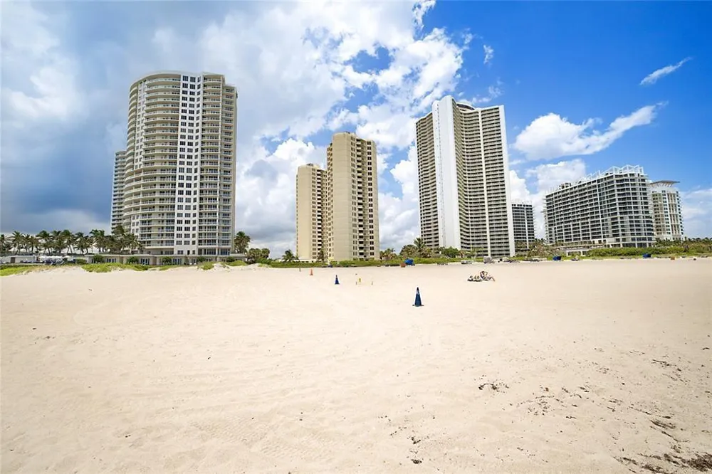 2800 OCEAN DRIVE #B-9A Riviera Beach, FL 33404