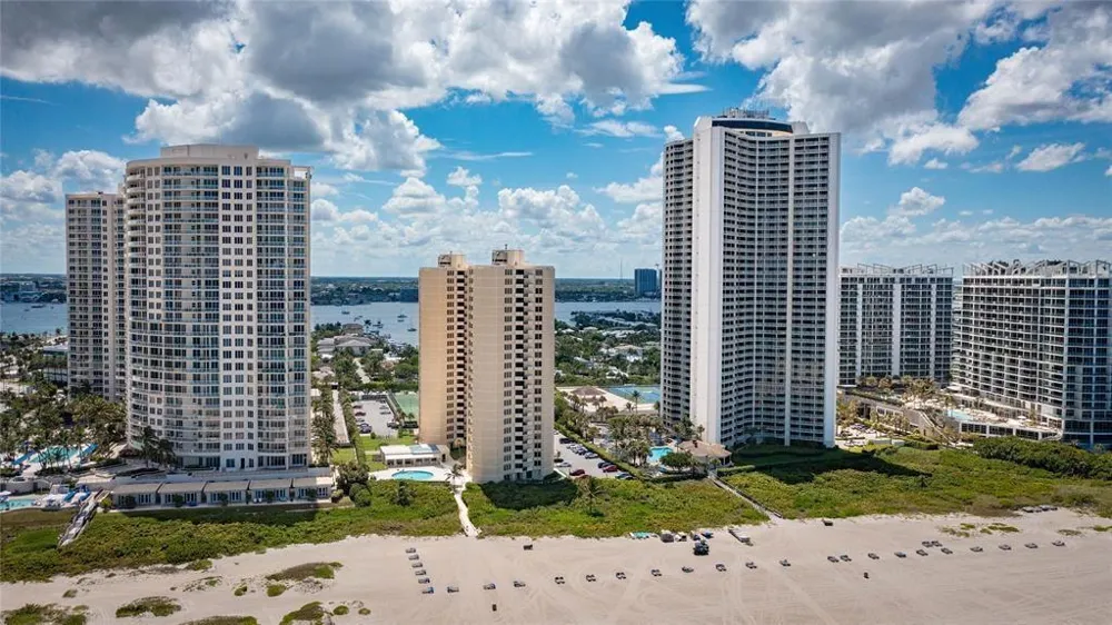 2800 OCEAN DRIVE #B-9A Riviera Beach, FL 33404