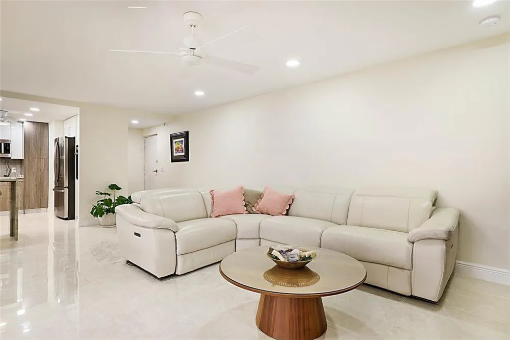 2800 OCEAN DRIVE #B-9A Riviera Beach, FL 33404