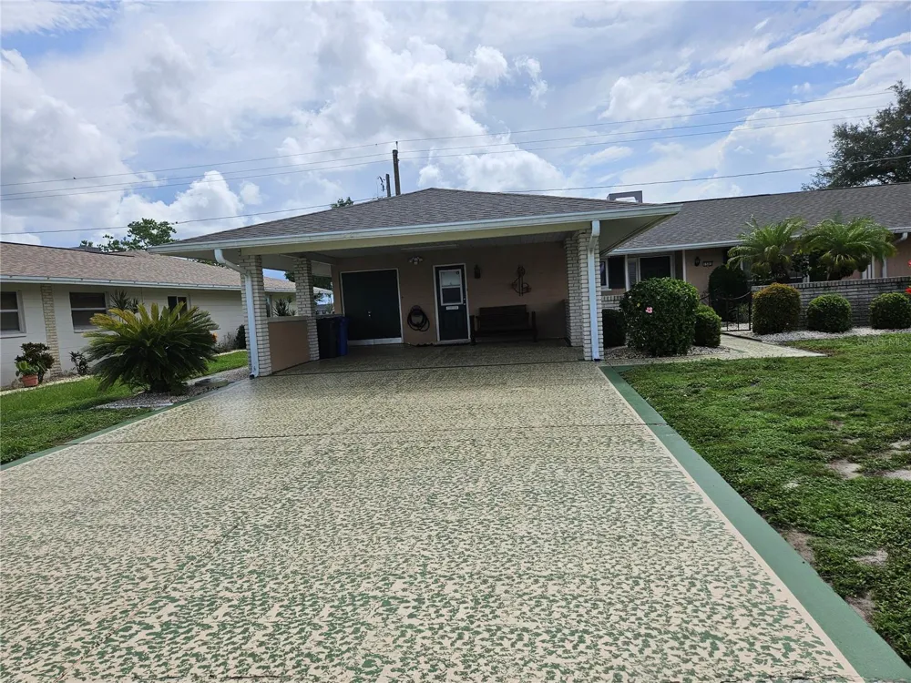 1505 PEBBLE BEACH BOULEVARD Sun City Center, FL 33573