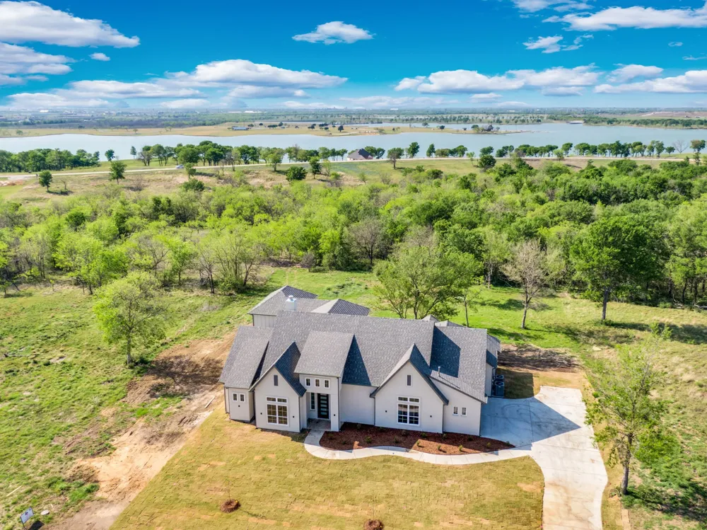 111 Barefoot Bay Boulevard Corsicana, TX 75109
