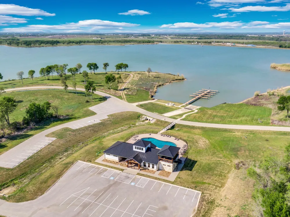 111 Barefoot Bay Boulevard Corsicana, TX 75109