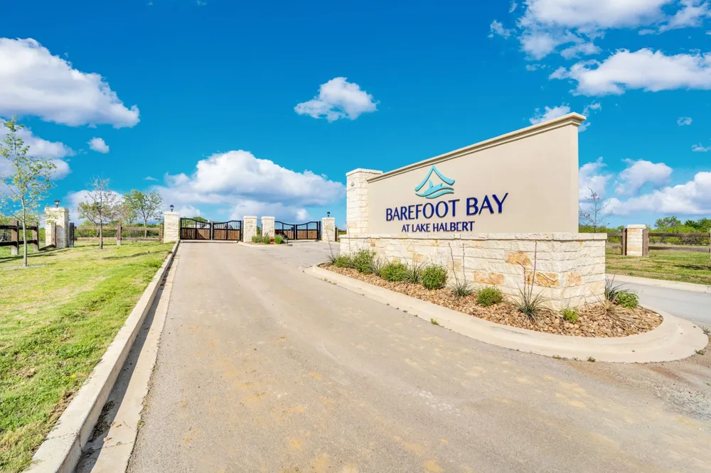 111 Barefoot Bay Boulevard Corsicana, TX 75109
