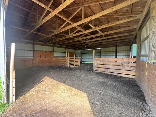 8485 Yale Road Greenwood Township, MI 48006