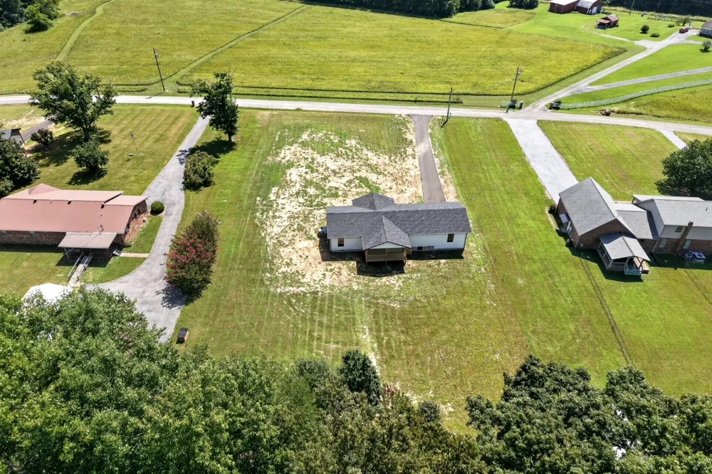 254 Bob Johnson LN Cookeville, TN 38501