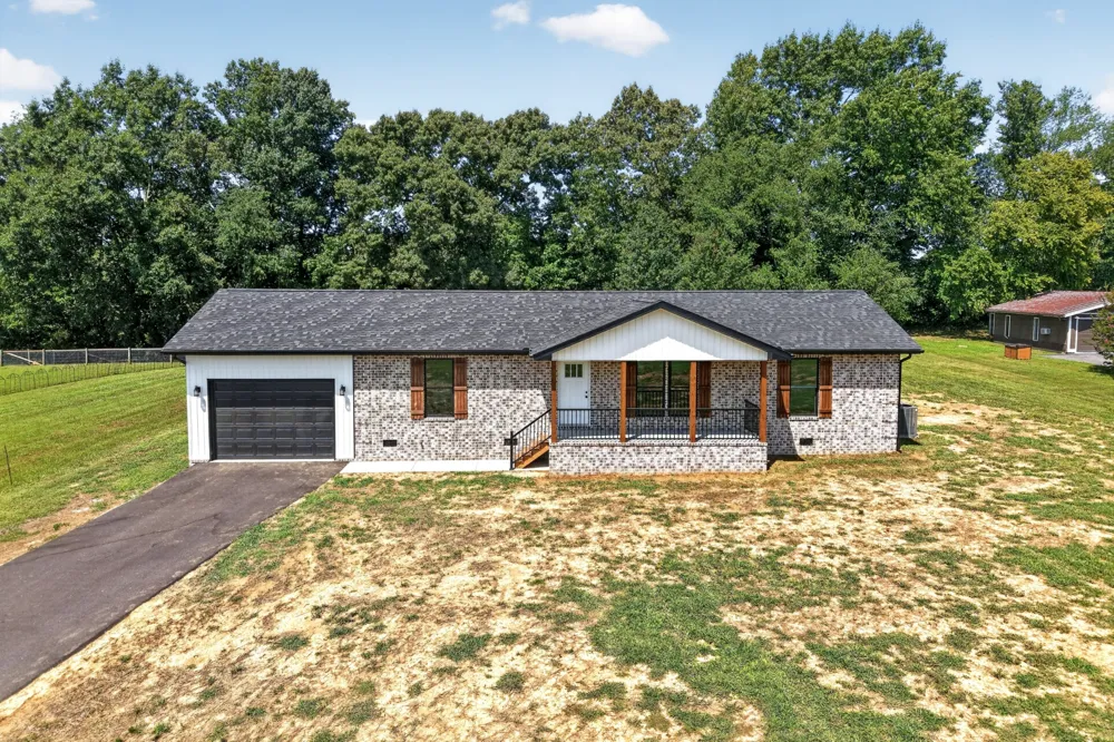 254 Bob Johnson LN Cookeville, TN 38501