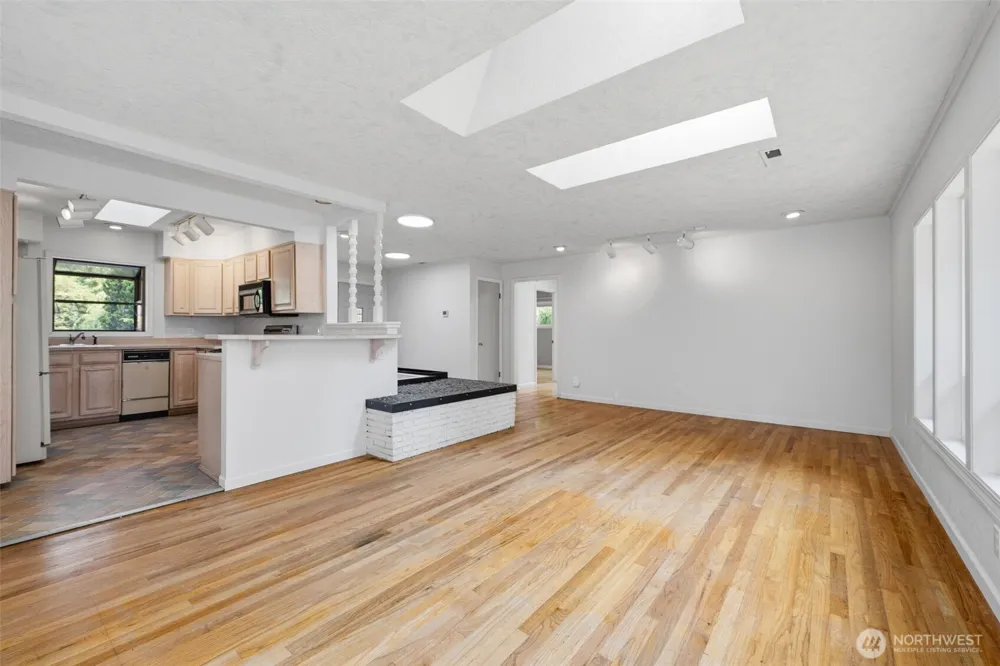 116 Virginia Place Longview, WA 98632