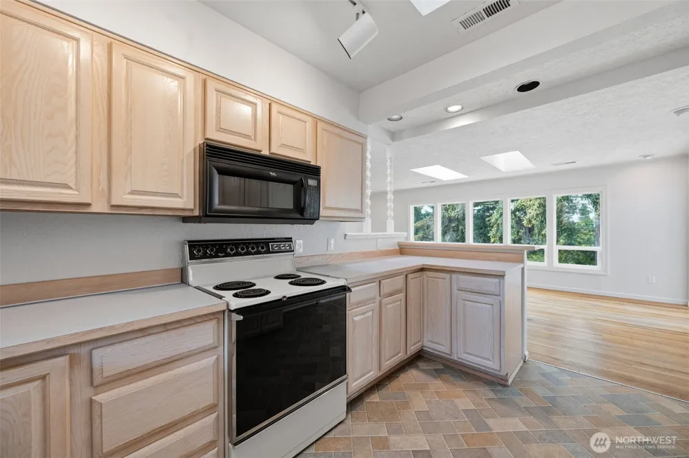 116 Virginia Place Longview, WA 98632