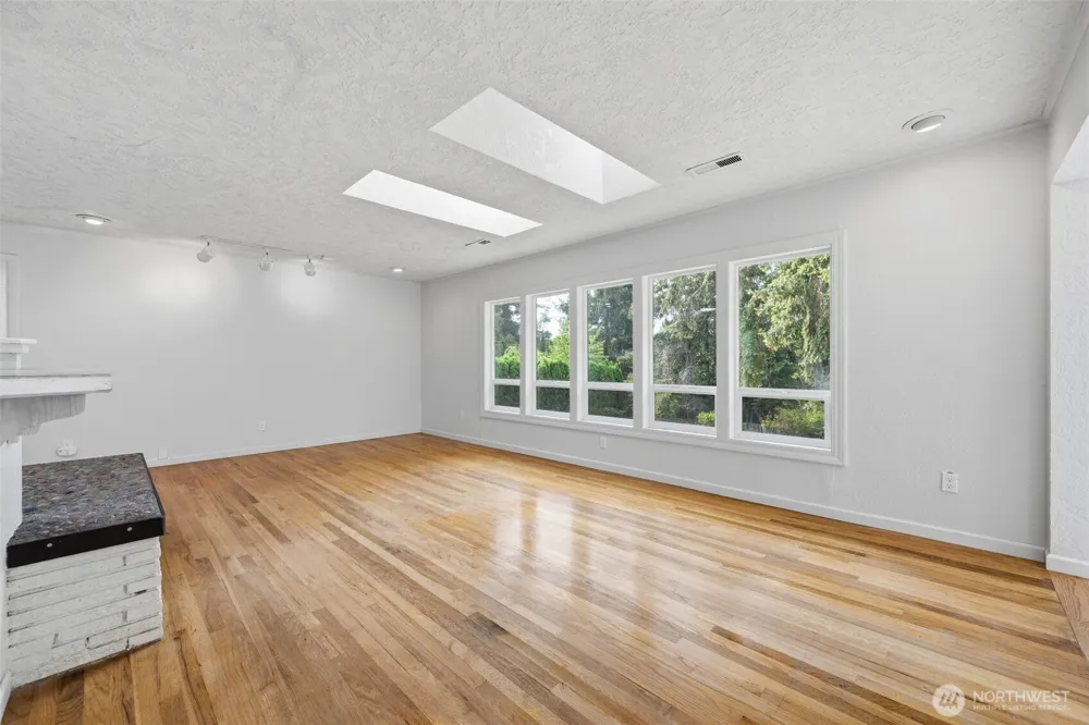 116 Virginia Place Longview, WA 98632