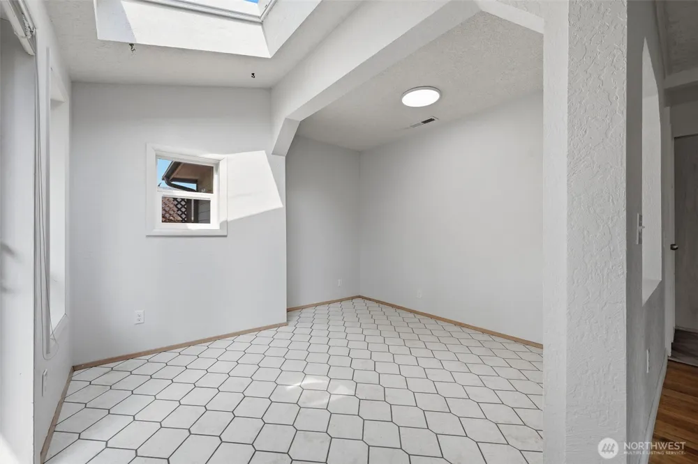 116 Virginia Place Longview, WA 98632