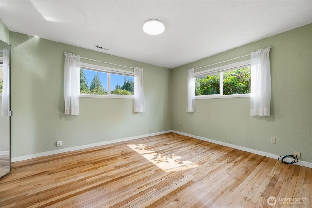 116 Virginia Place Longview, WA 98632