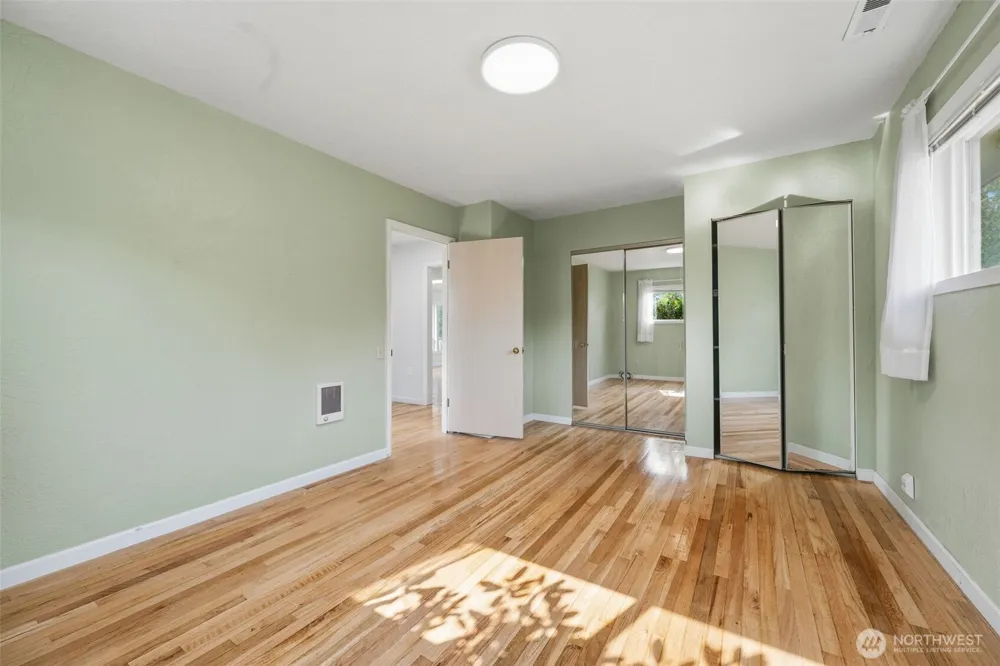 116 Virginia Place Longview, WA 98632