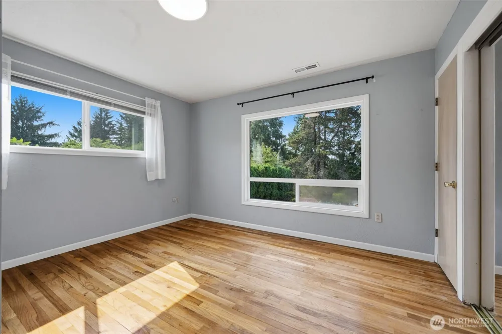 116 Virginia Place Longview, WA 98632